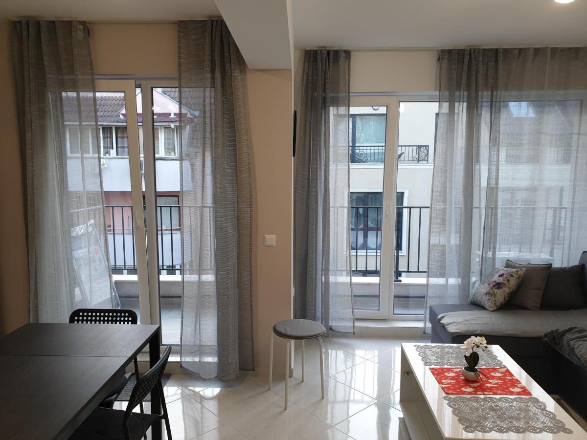New The Twins Varna Two-Bedroom, Apt 5 At 15 Tsani Ginchev Street, Floor 3 外观 照片