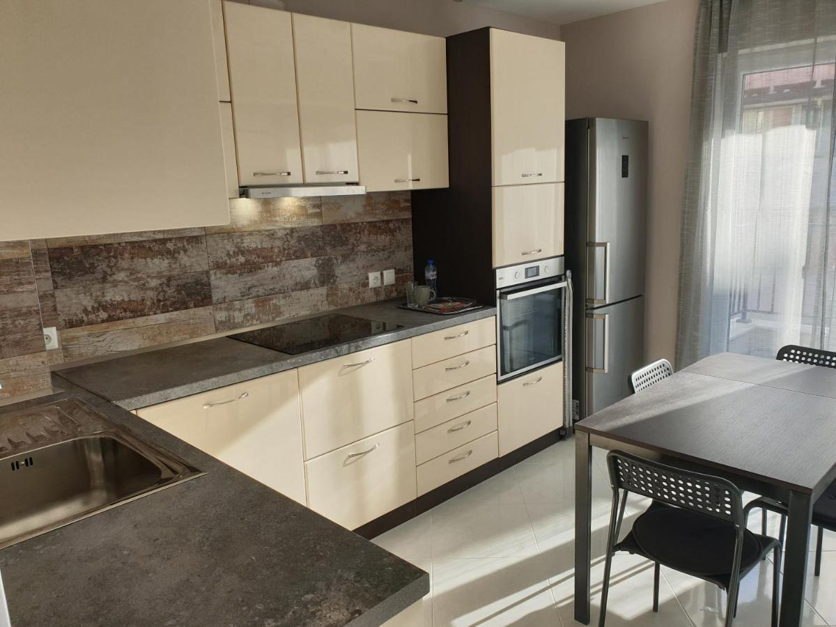 New The Twins Varna Two-Bedroom, Apt 5 At 15 Tsani Ginchev Street, Floor 3 外观 照片