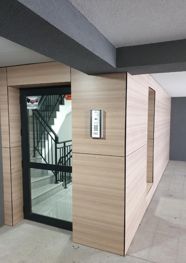 New The Twins Varna Two-Bedroom, Apt 5 At 15 Tsani Ginchev Street, Floor 3 外观 照片