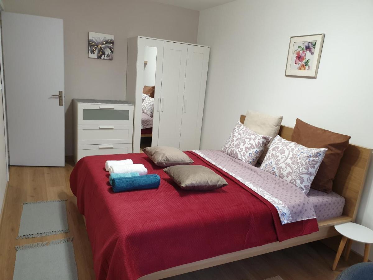 New The Twins Varna Two-Bedroom, Apt 5 At 15 Tsani Ginchev Street, Floor 3 外观 照片