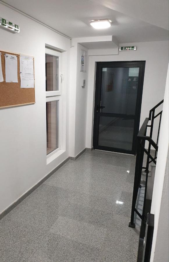 New The Twins Varna Two-Bedroom, Apt 5 At 15 Tsani Ginchev Street, Floor 3 外观 照片