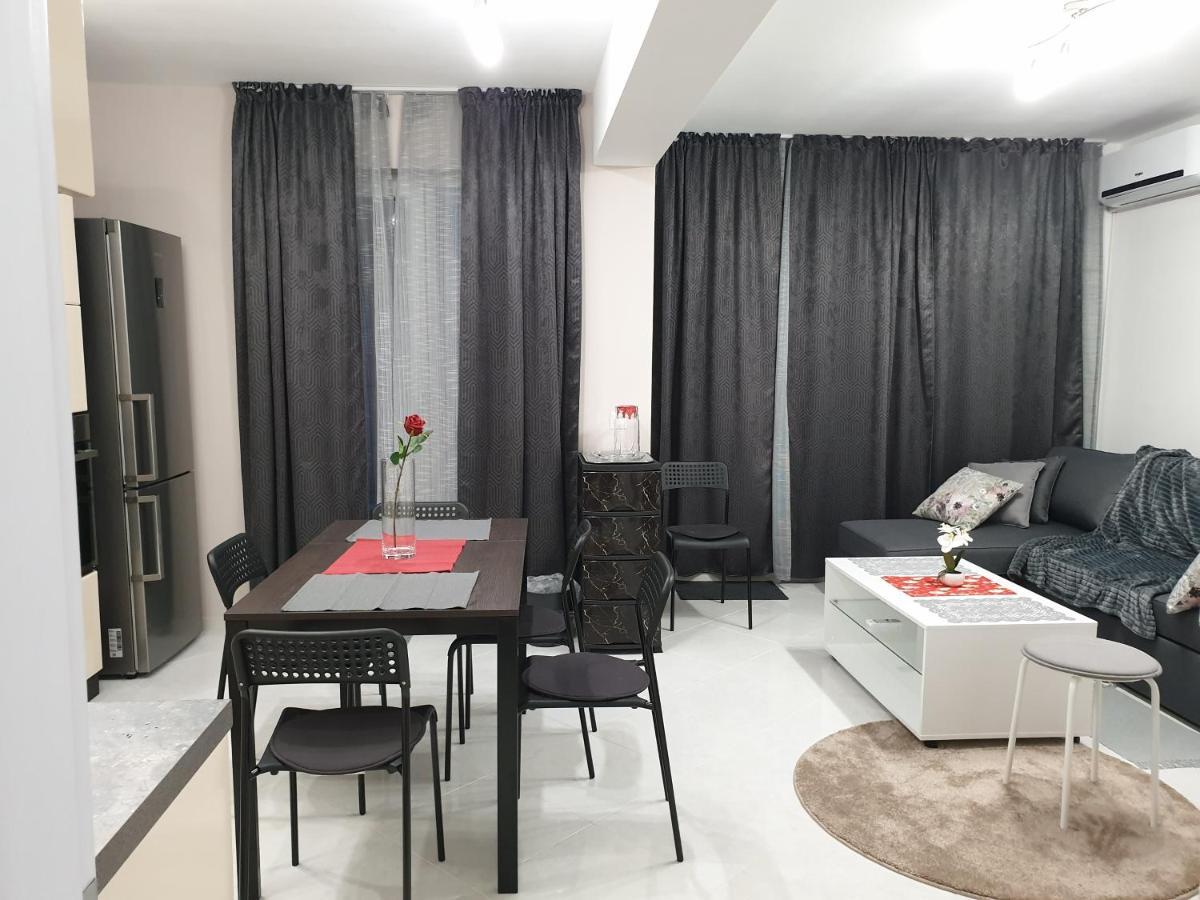 New The Twins Varna Two-Bedroom, Apt 5 At 15 Tsani Ginchev Street, Floor 3 外观 照片