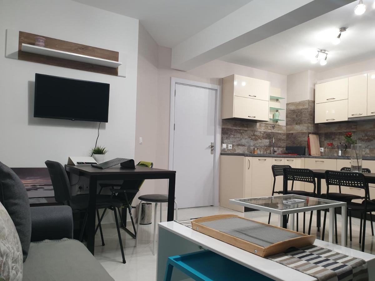 New The Twins Varna Two-Bedroom, Apt 5 At 15 Tsani Ginchev Street, Floor 3 外观 照片