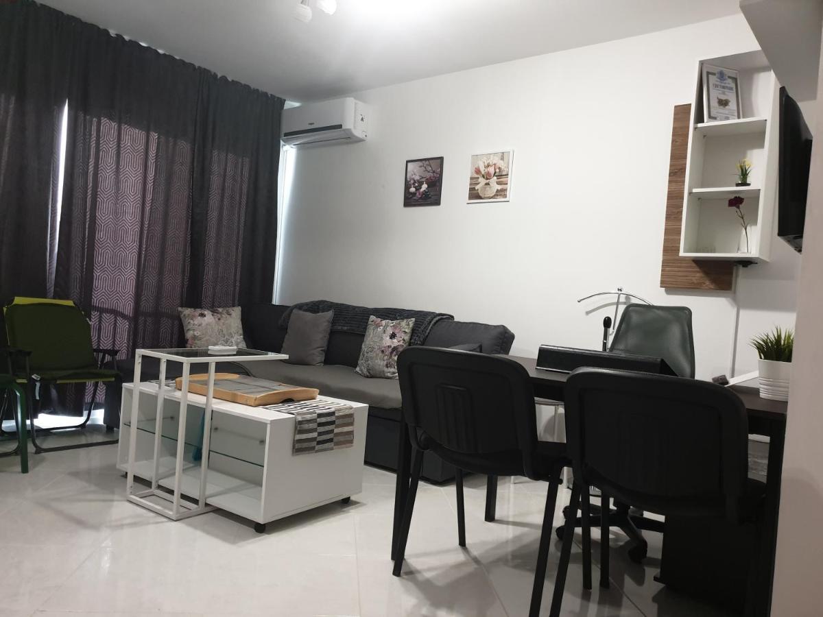 New The Twins Varna Two-Bedroom, Apt 5 At 15 Tsani Ginchev Street, Floor 3 外观 照片